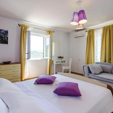 Дом отдыха Two-bedroom In Oslje